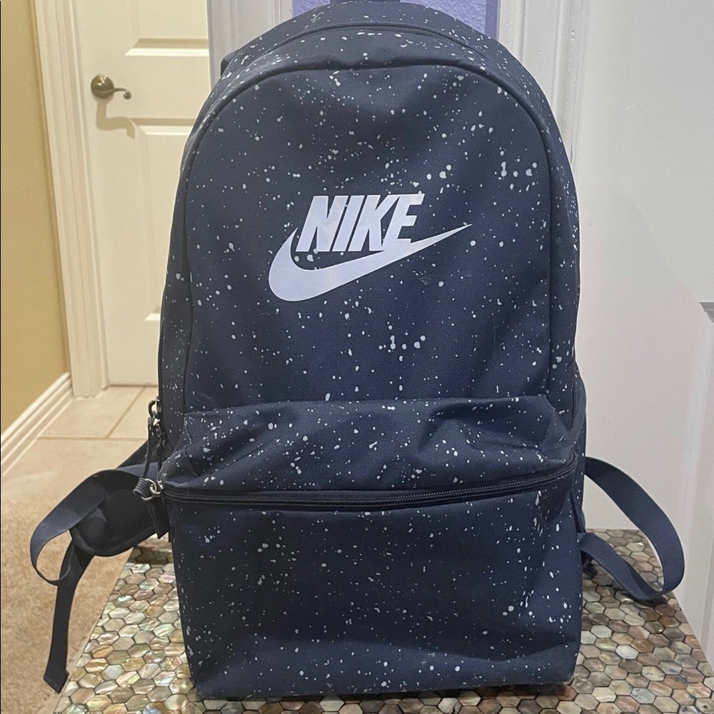 Nike heritage backpack